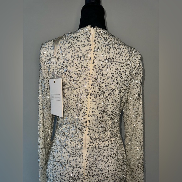 Mac Duggal Embellished long Sleeve V Neck Beaded Hem Gown 5747 - Picture 11 of 11